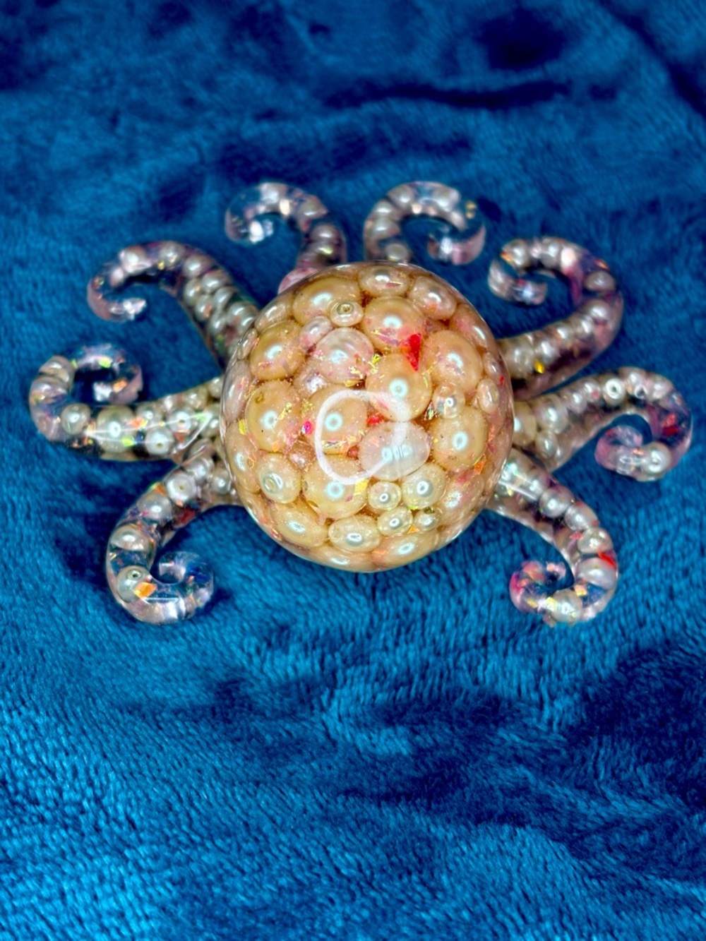 Octopus Figurine with Pearl Details/ HANDMADE - Pink and Cream - Picture 4 of 5